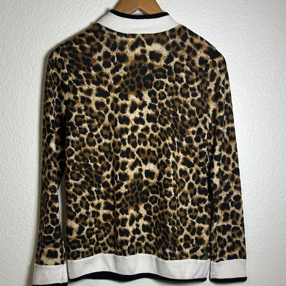 ELLA MARA Leopard Print Pullover - Picture 3 of 4